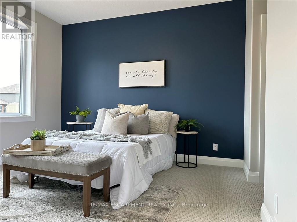 183 Craddock Boulevard, Haldimand, ON - Indoor Photo Showing Bedroom