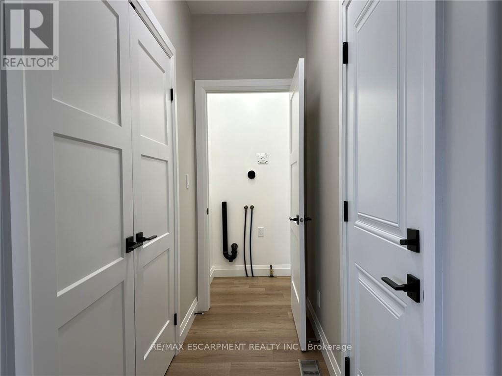 183 Craddock Boulevard, Haldimand, ON - Indoor Photo Showing Other Room