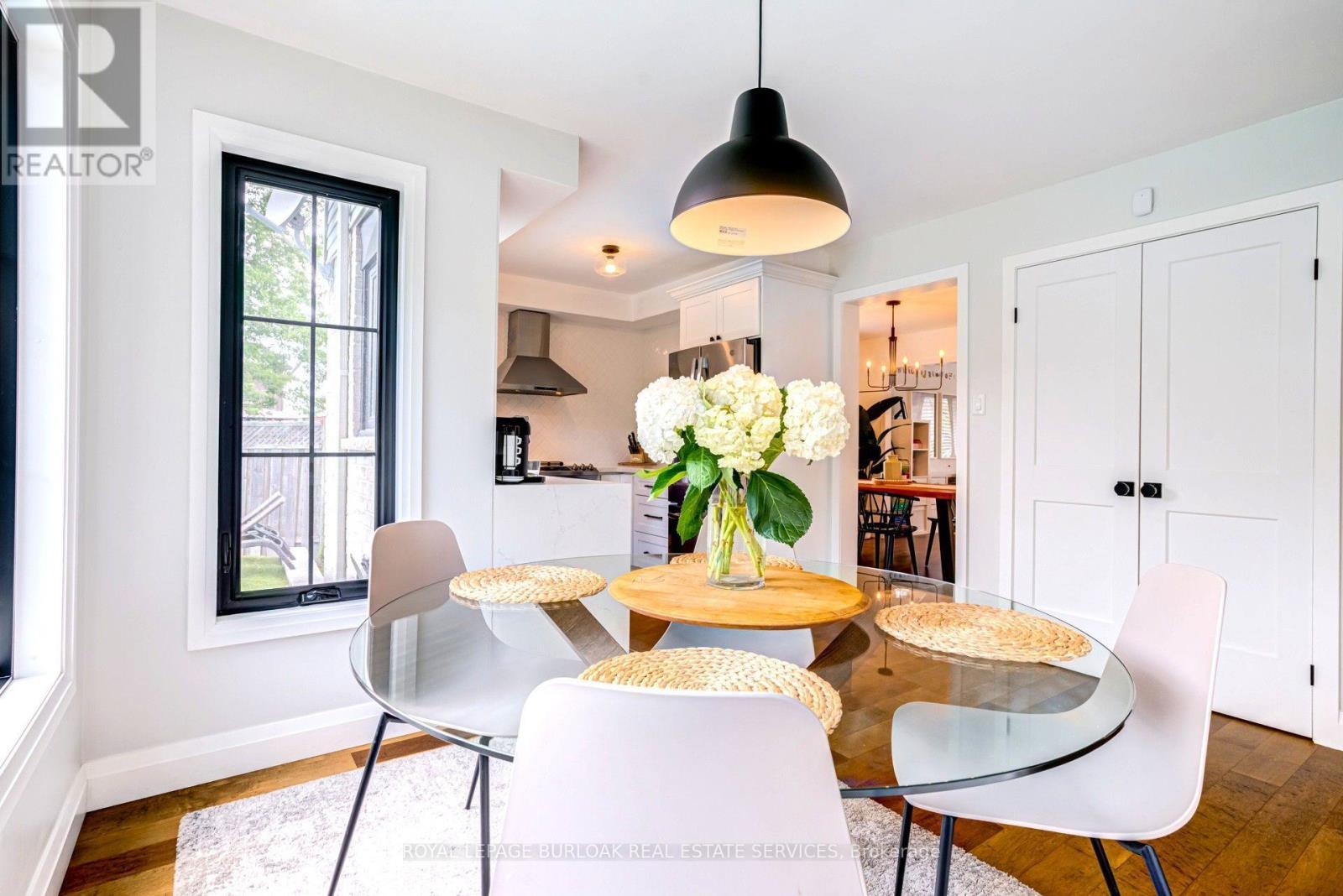 34 Amblecote Place, Hamilton, ON - Indoor Photo Showing Dining Room
