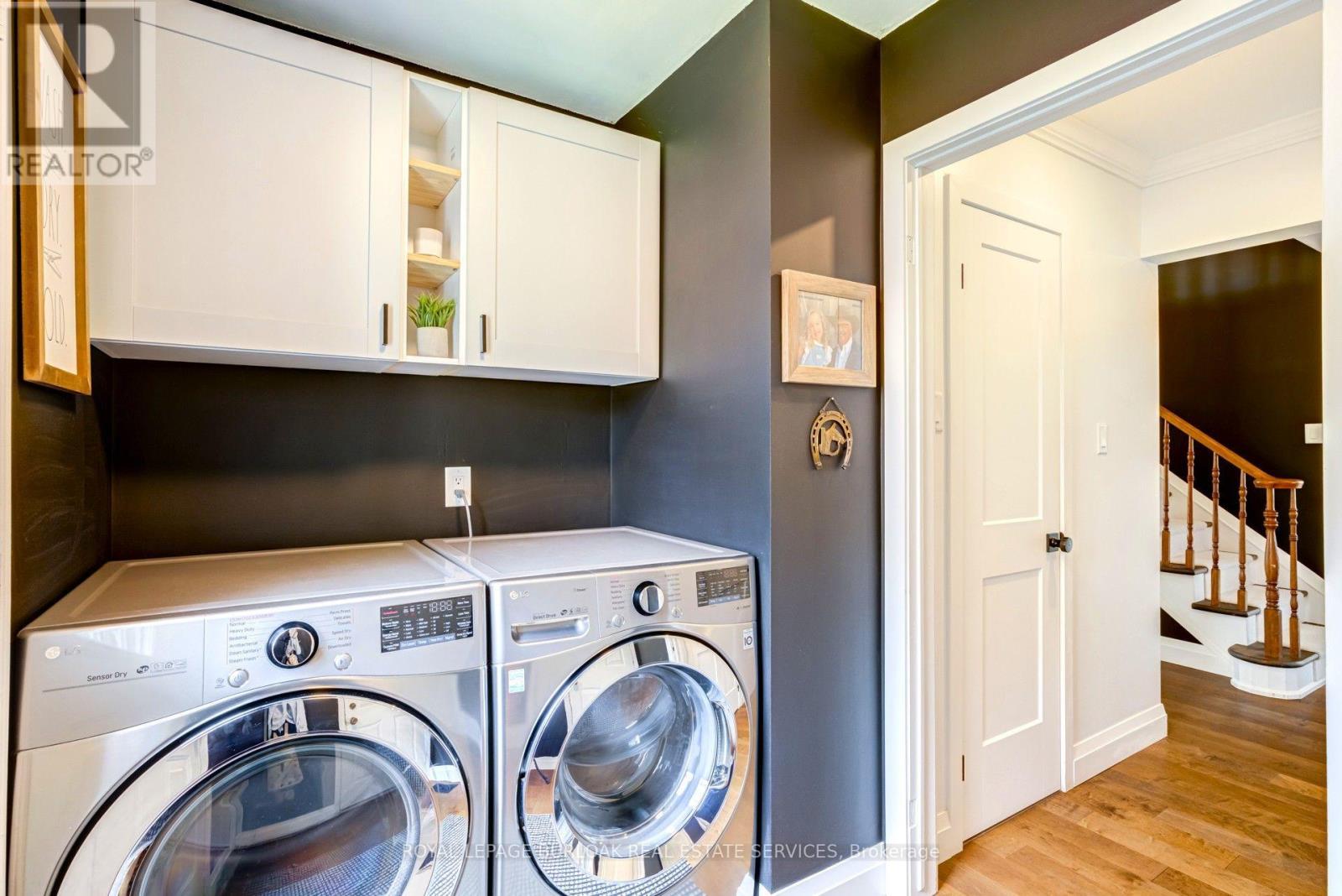 34 Amblecote Place, Hamilton, ON - Indoor Photo Showing Laundry Room