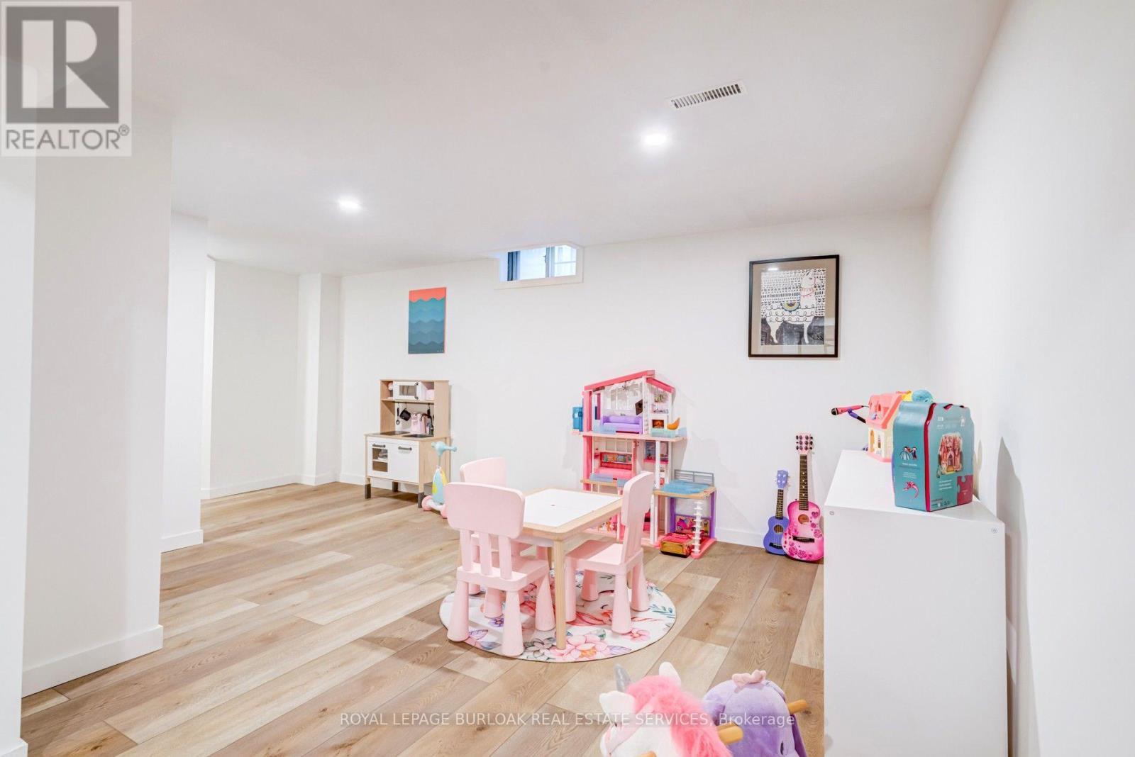 34 Amblecote Place, Hamilton, ON - Indoor