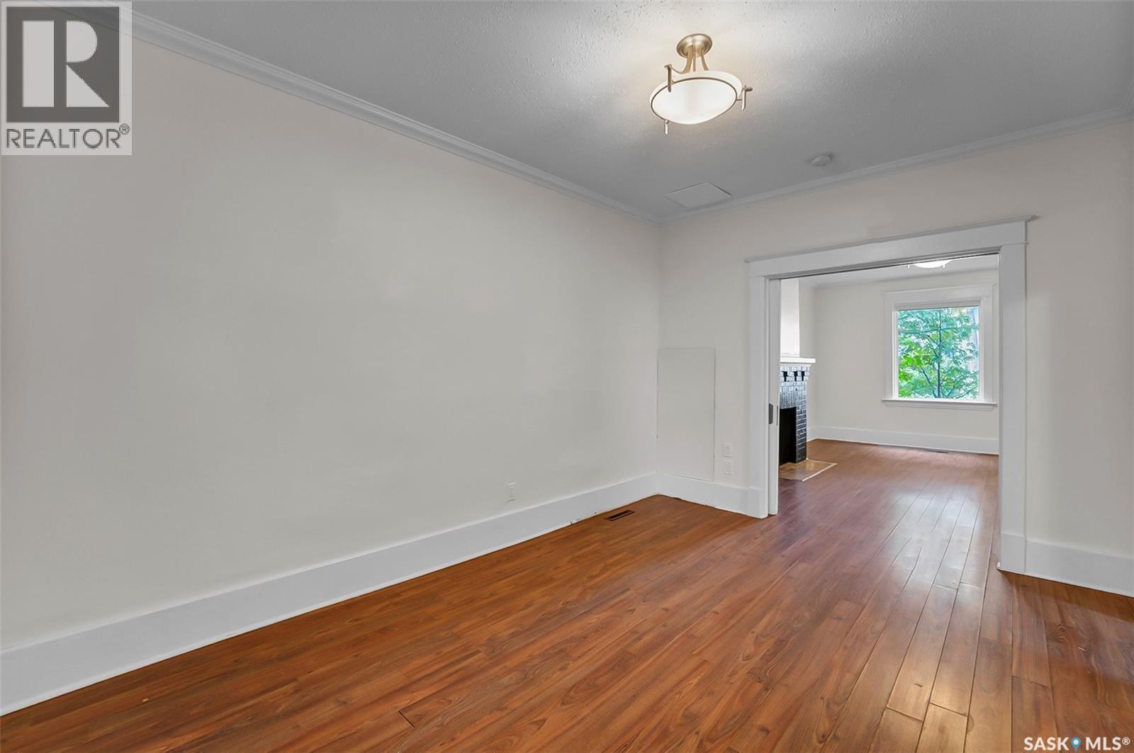736 7Th Avenue N, Saskatoon, SK - Indoor Photo Showing Other Room