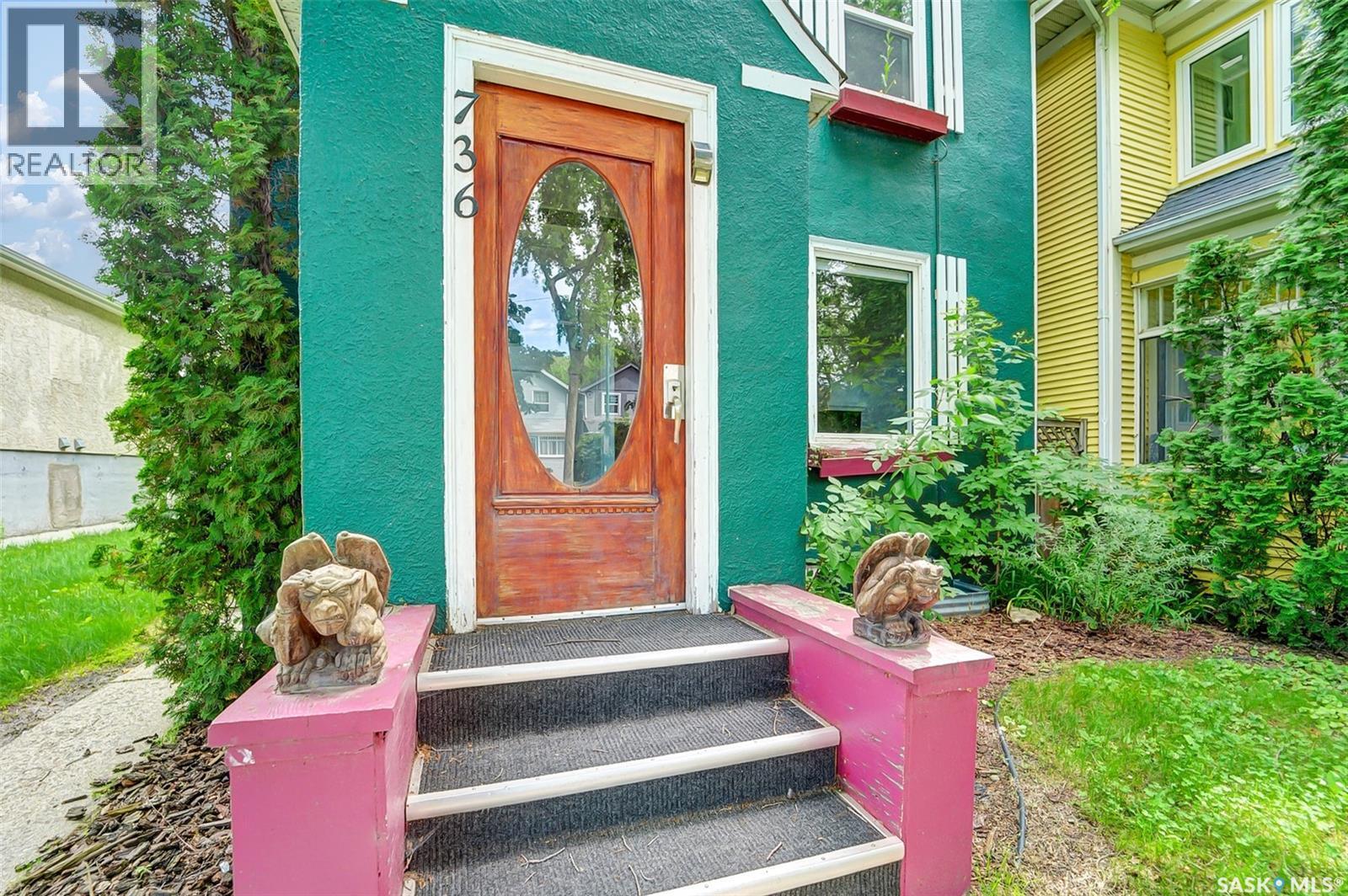 736 7Th Avenue N, Saskatoon, SK - Outdoor