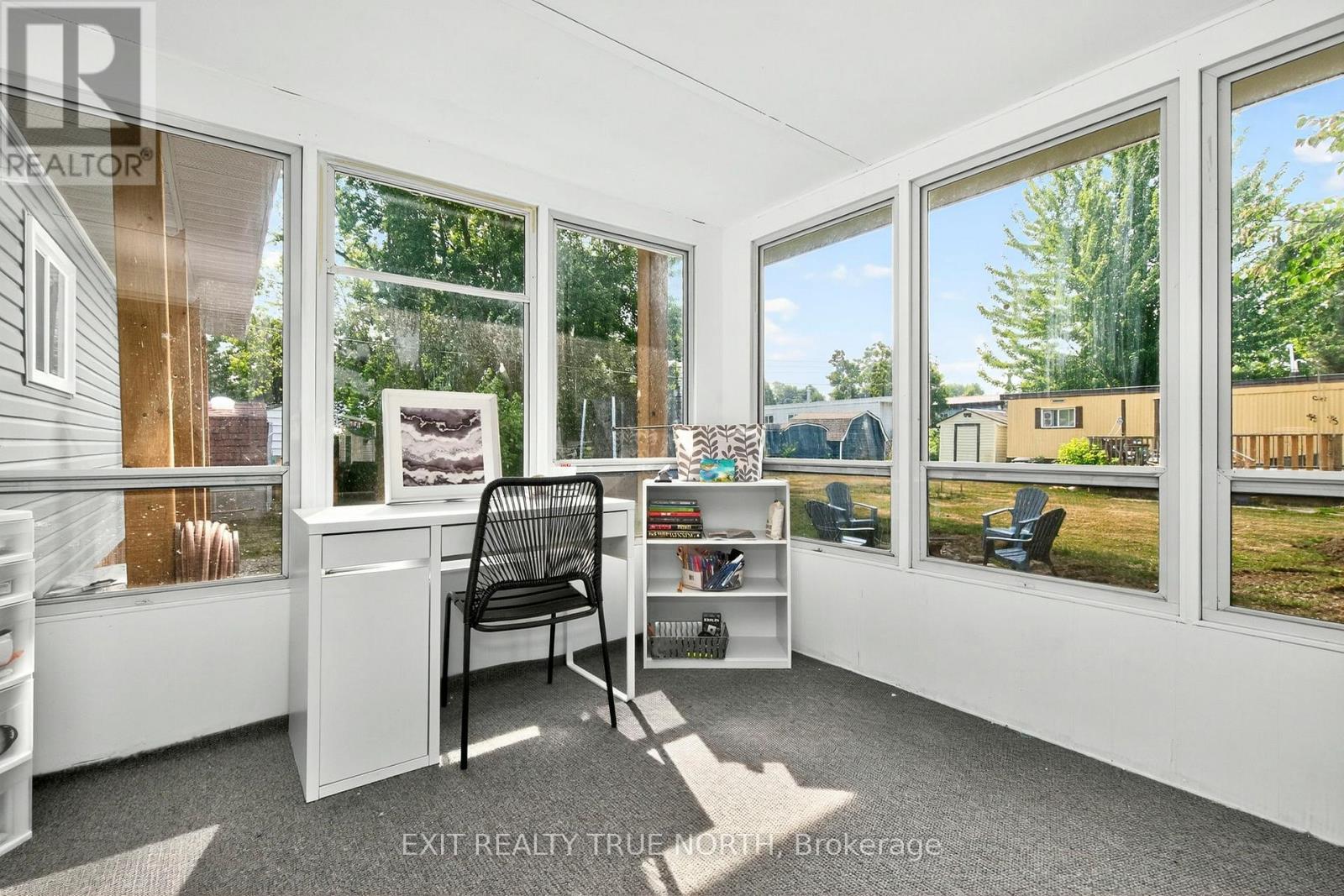 19 Vics Road, Midland, ON - Indoor