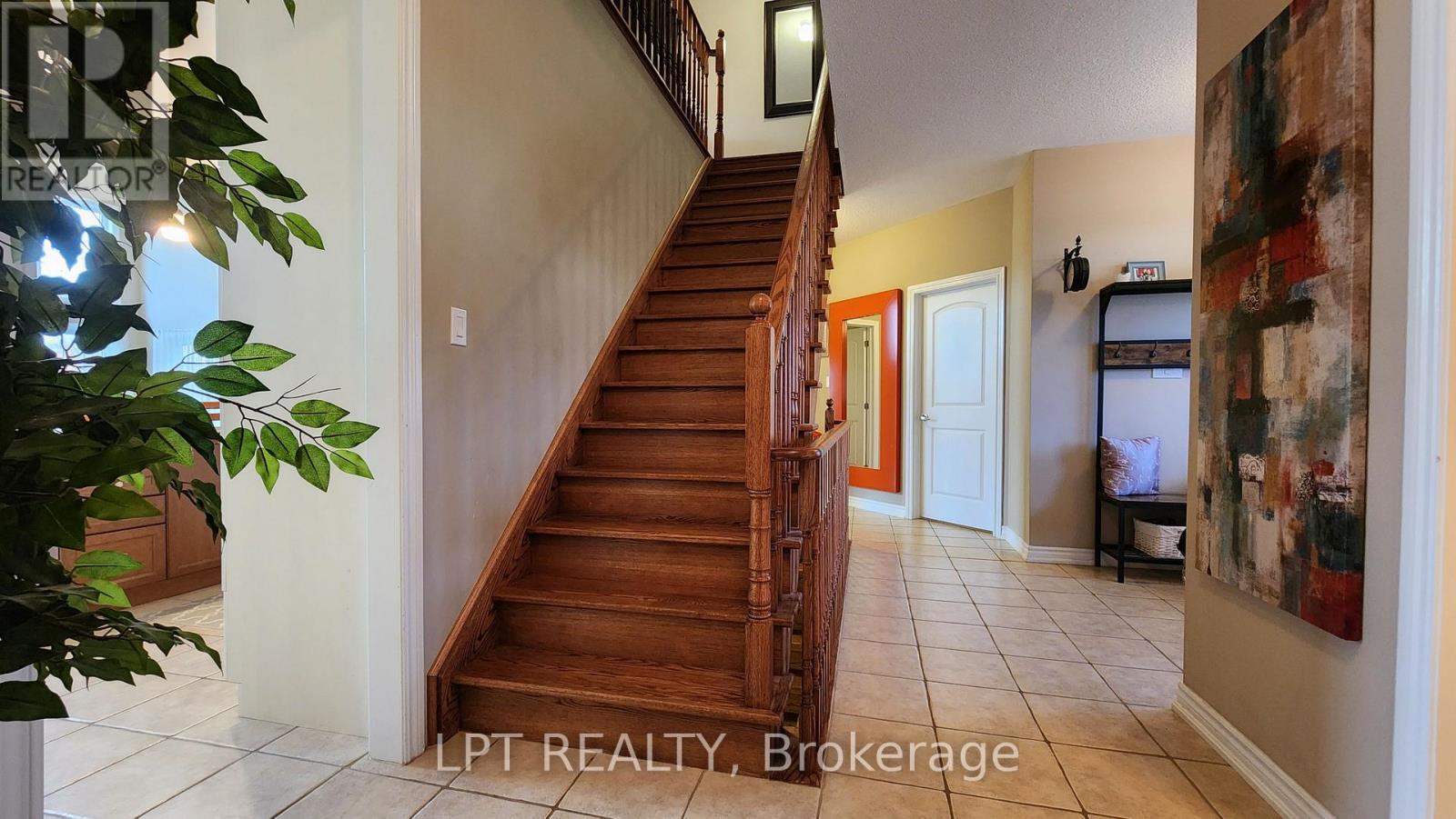 12 Plowright Road, Springwater, ON - Indoor Photo Showing Other Room