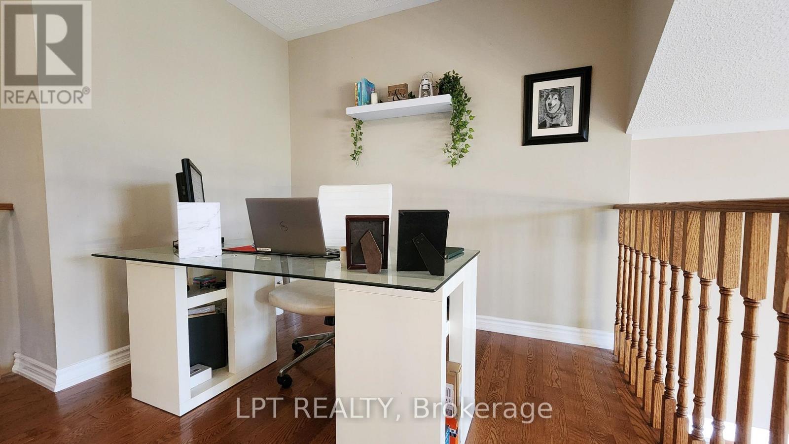 12 Plowright Road, Springwater, ON - Indoor Photo Showing Other Room