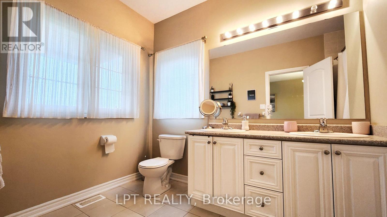 12 Plowright Road, Springwater, ON - Indoor Photo Showing Bathroom