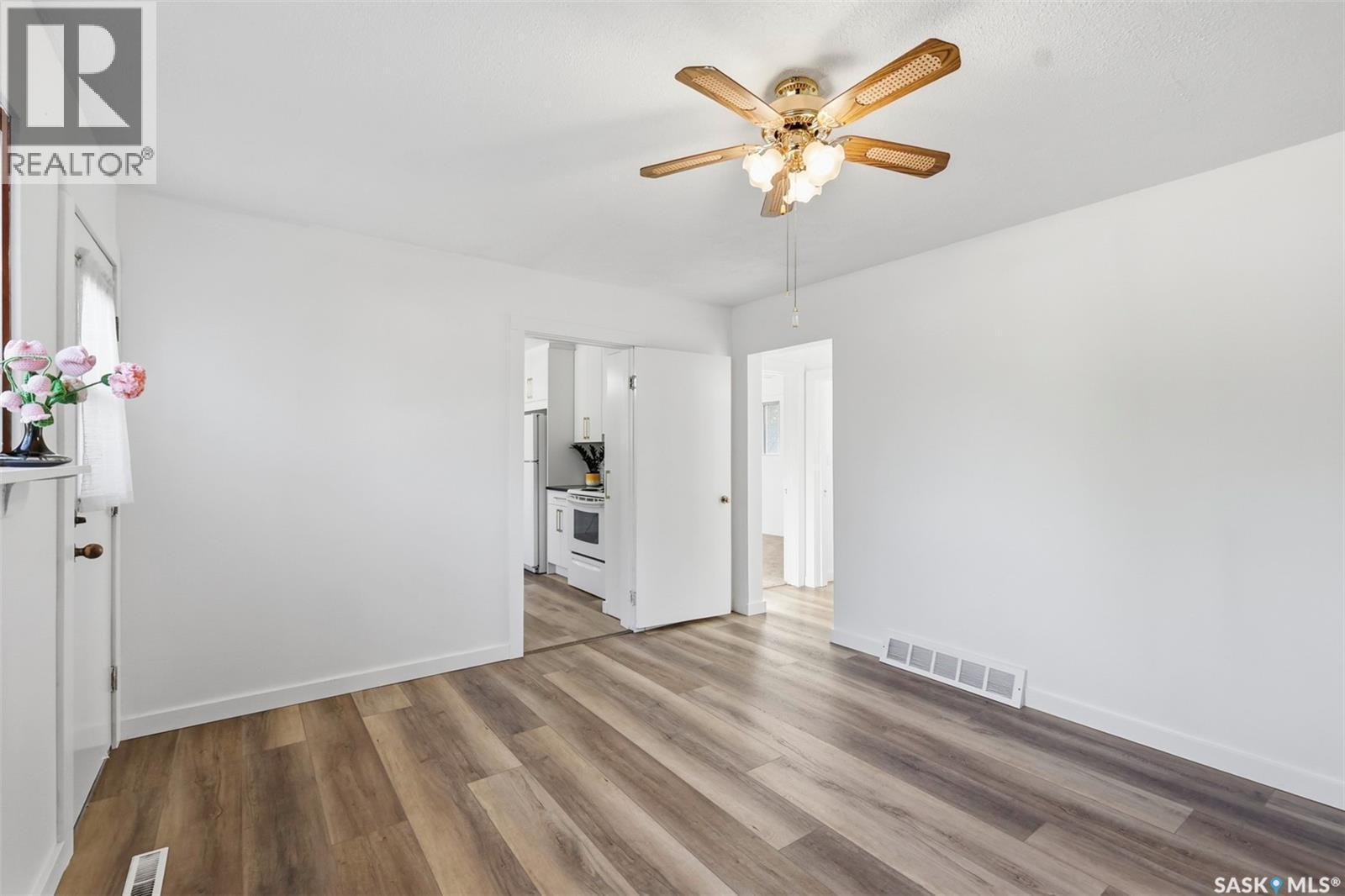 925 O Avenue S, Saskatoon, SK - Indoor Photo Showing Other Room