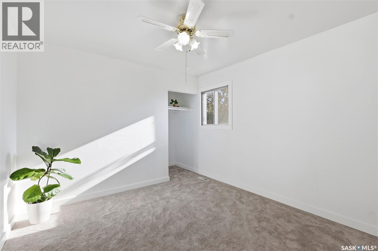 925 O Avenue S, Saskatoon, SK - Indoor Photo Showing Other Room