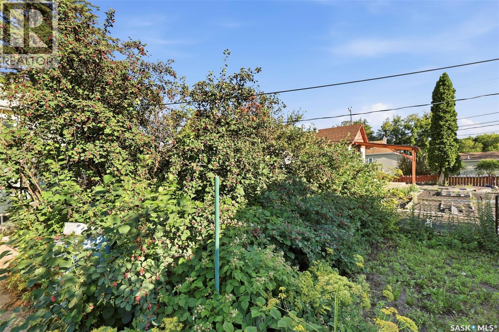 925 O Avenue S, Saskatoon, SK - Outdoor