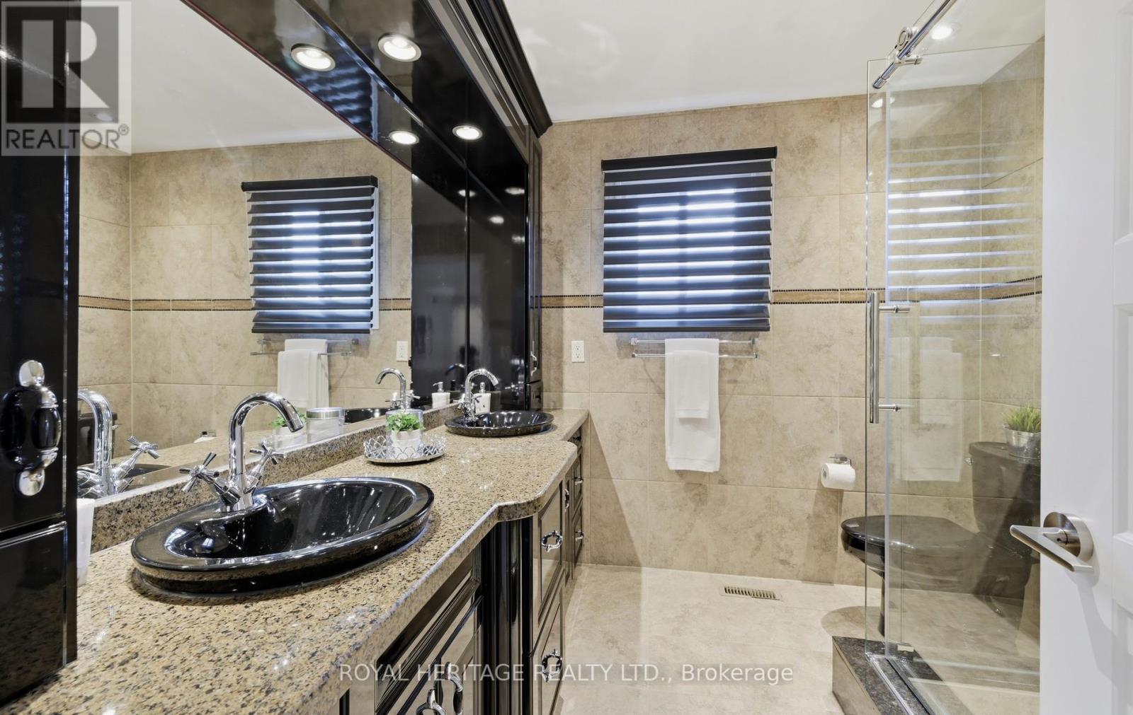 7 Kimbark Crescent, Markham, ON - Indoor Photo Showing Bathroom
