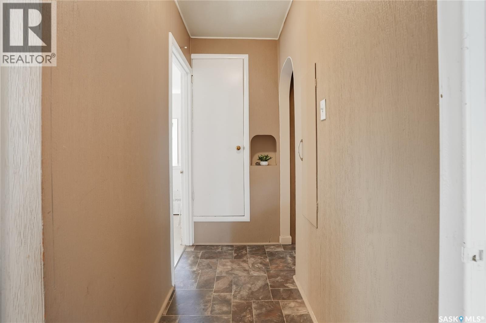 114 107Th Street W, Saskatoon, SK - Indoor Photo Showing Other Room