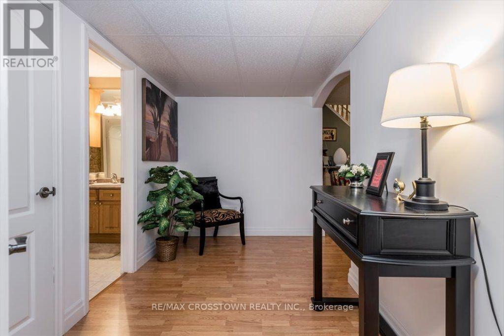 Lower level hallway to guest suite - 5 Pine Hill Drive, Springwater, ON - Indoor Photo Showing Other Room