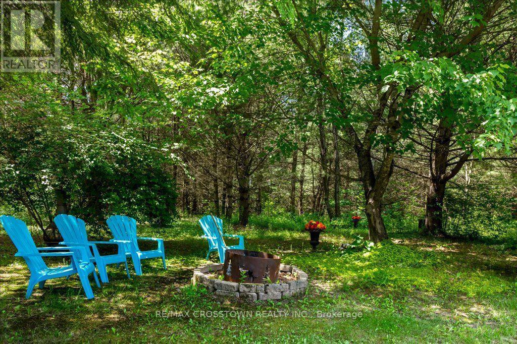 Rear yard firepit - 5 Pine Hill Drive, Springwater, ON - Outdoor