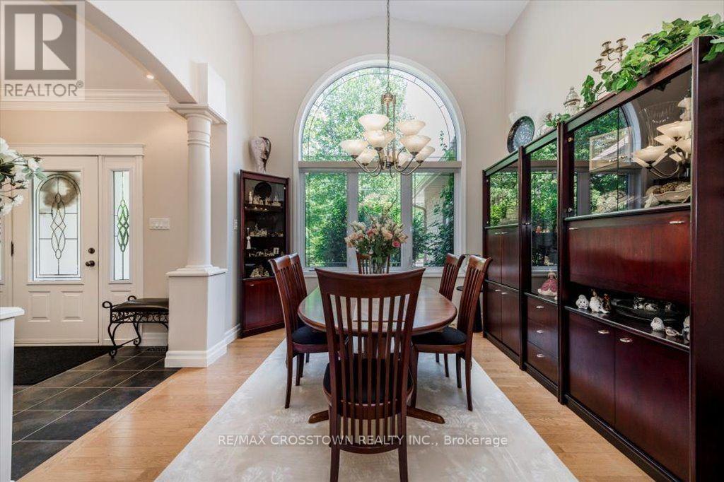 Diningroom with 14' ceilings - 5 Pine Hill Drive, Springwater, ON - Indoor Photo Showing Dining Room