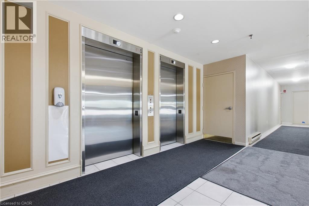 432 Main Street E Unit# 801, Hamilton, ON - Indoor Photo Showing Other Room
