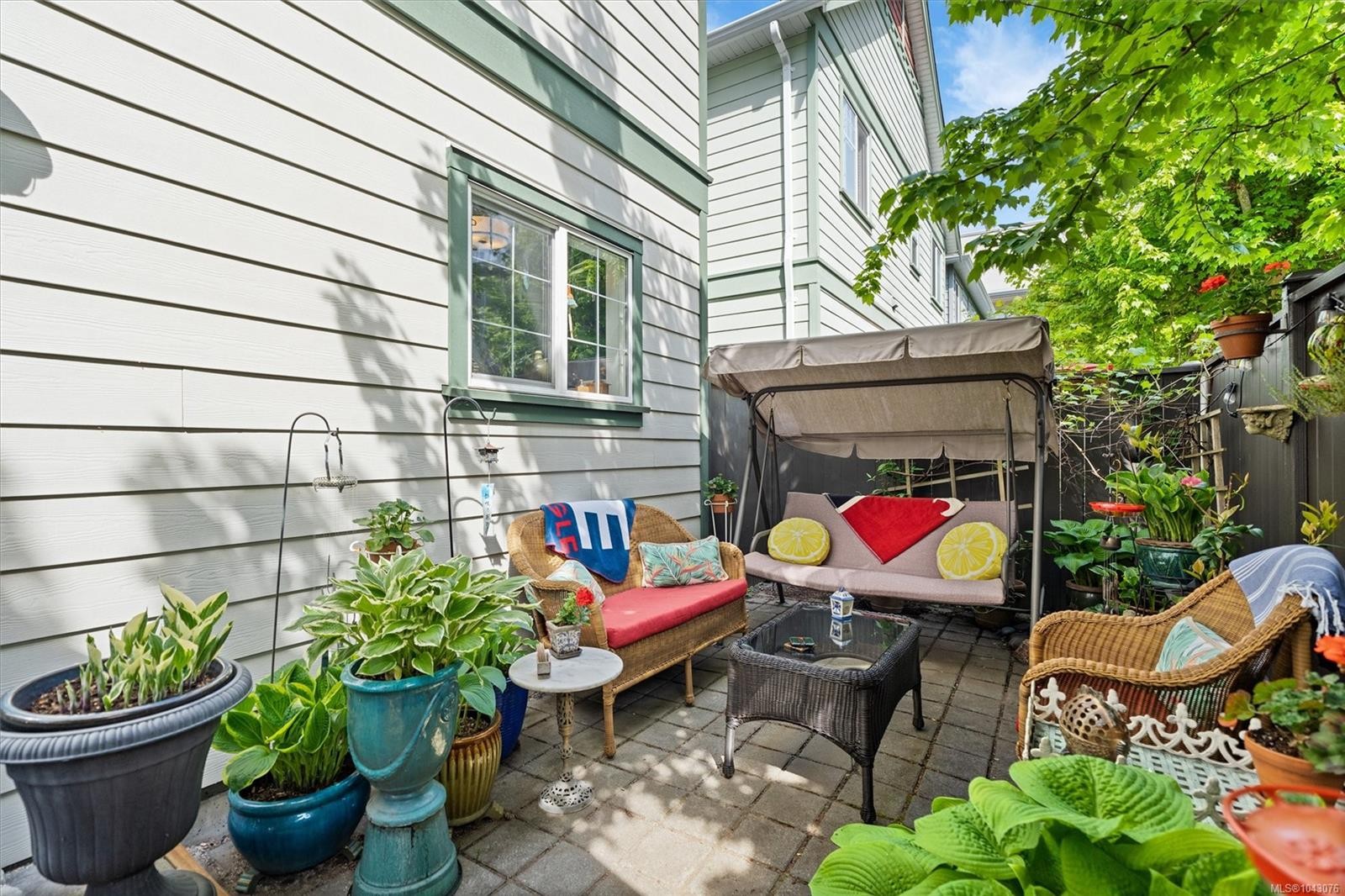 #105-2600 Peatt Rd, Langford, BC