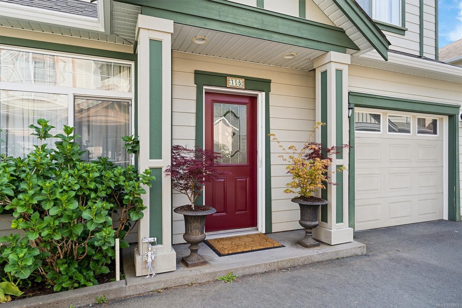#105-2600 Peatt Rd, Langford, BC