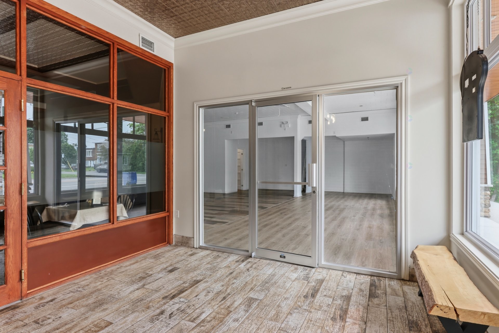 Hall d'entrée/Vestibule - 1-158 Rue St-Joseph, Sainte-Martine, QC - Indoor Photo Showing Other Room