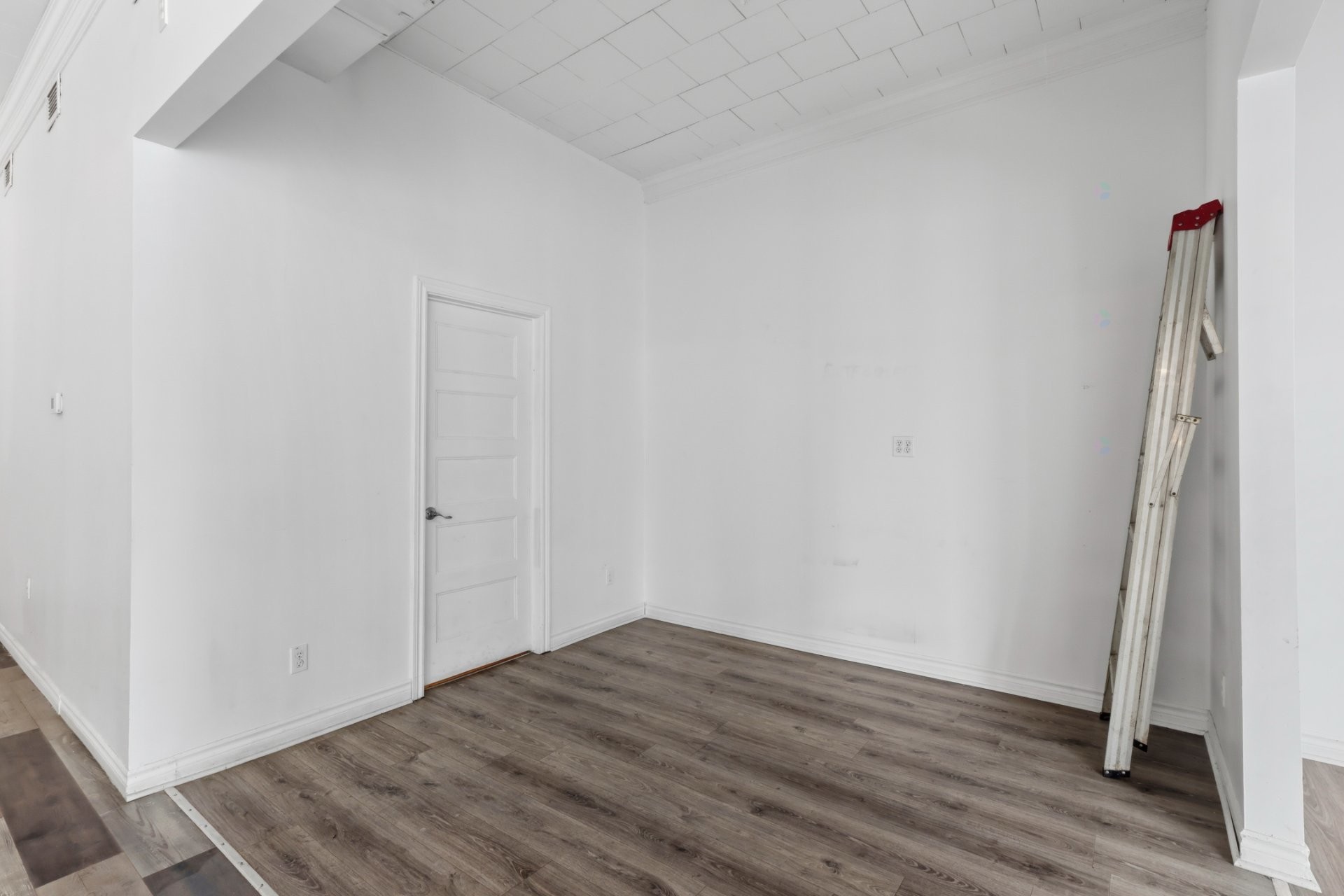 Intérieur - 1-158 Rue St-Joseph, Sainte-Martine, QC - Indoor Photo Showing Other Room