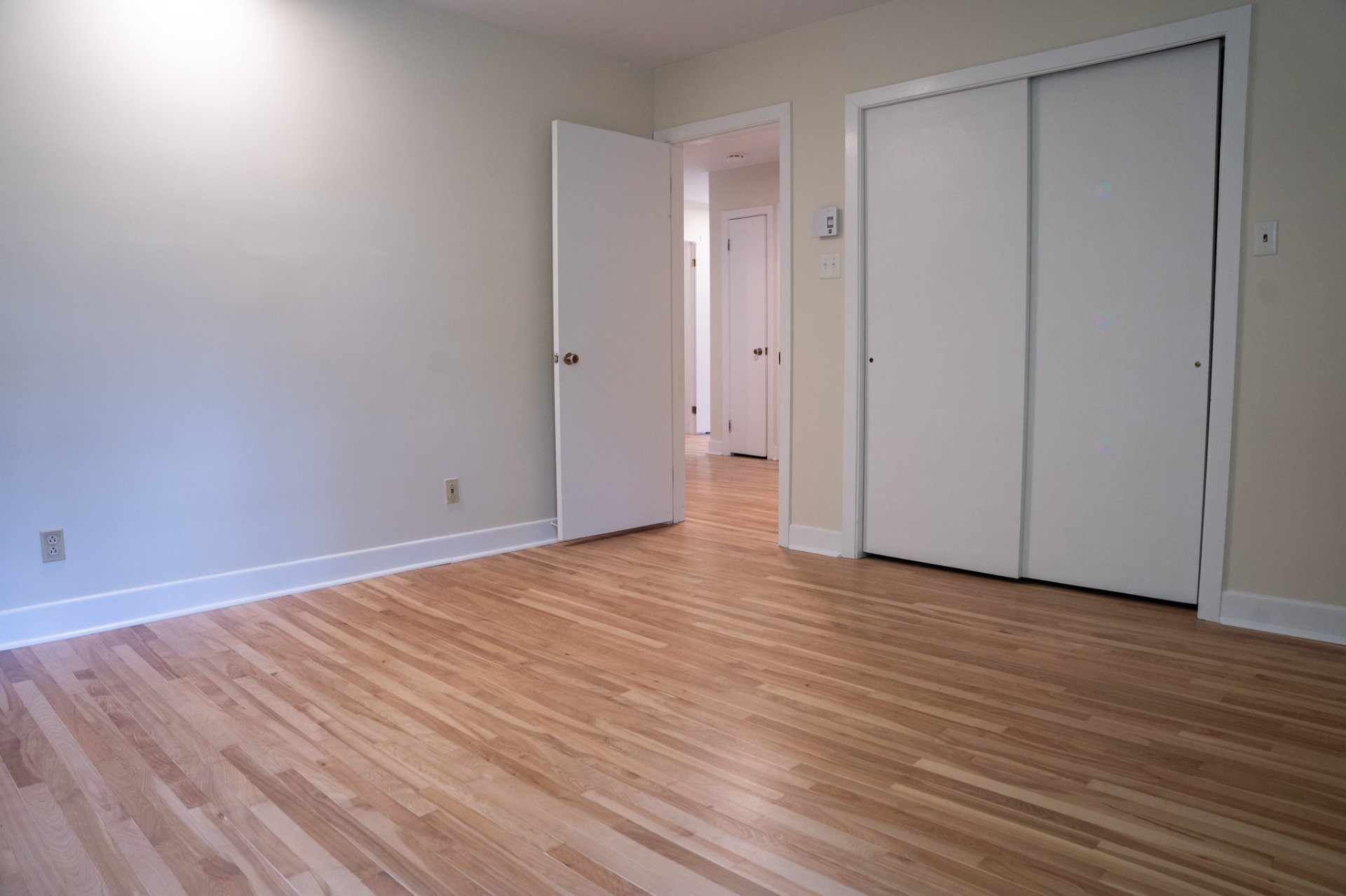 Master Bedroom - 16 Av. Glendale, Beaconsfield, QC - Indoor Photo Showing Other Room