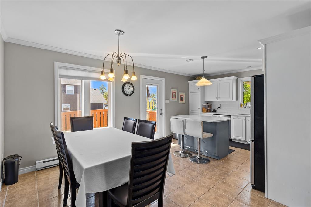 33 Bayberry Place, St John'S, NL - Indoor Photo Showing Dining Room