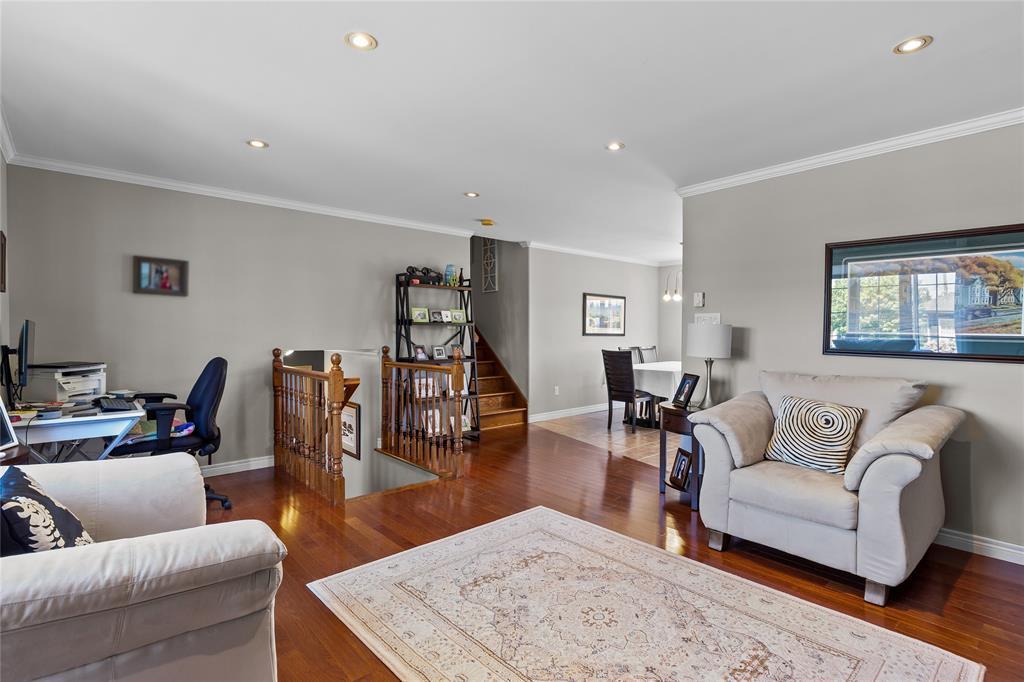 33 Bayberry Place, St John'S, NL - Indoor Photo Showing Living Room