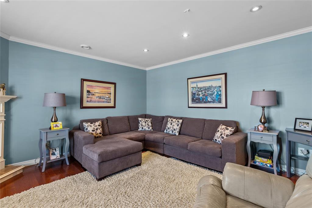 33 Bayberry Place, St John'S, NL - Indoor Photo Showing Living Room With Fireplace