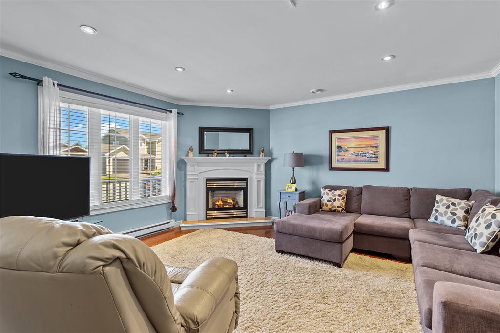 33 Bayberry Place, St John'S, NL - Indoor Photo Showing Living Room With Fireplace