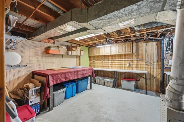 147 Talon Bay, Winnipeg, MB - Indoor Photo Showing Basement