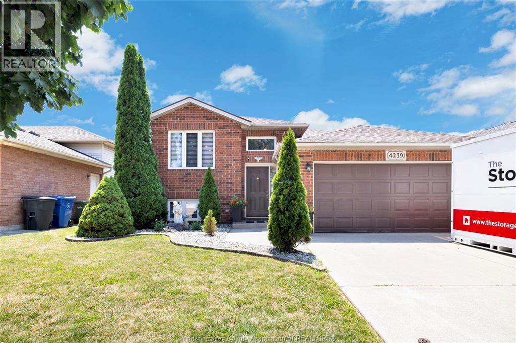 4239 Marlo, Windsor, ON - Outdoor