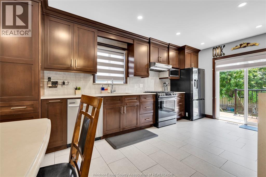 4239 Marlo, Windsor, ON - Indoor Photo Showing Kitchen