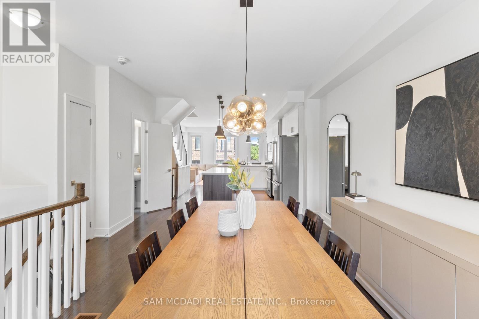 1120 Beachcomber Road, Mississauga, ON - Indoor Photo Showing Dining Room