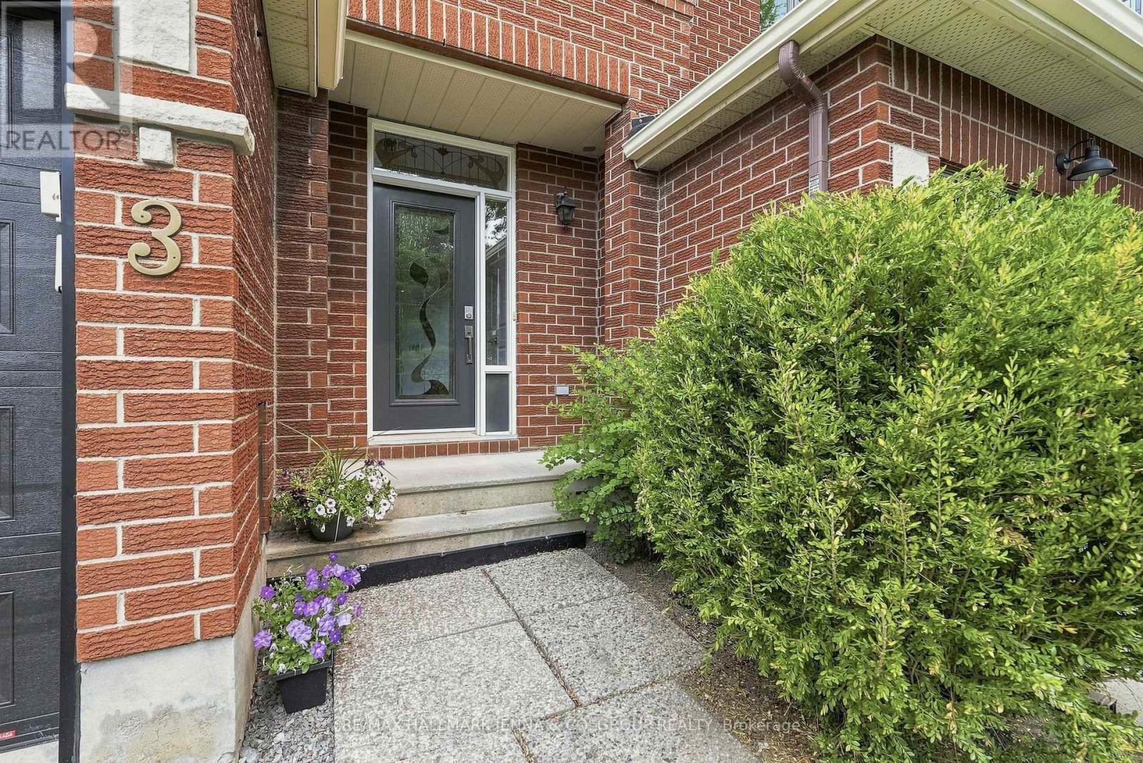 3 Redding Way, Ottawa, ON - Outdoor