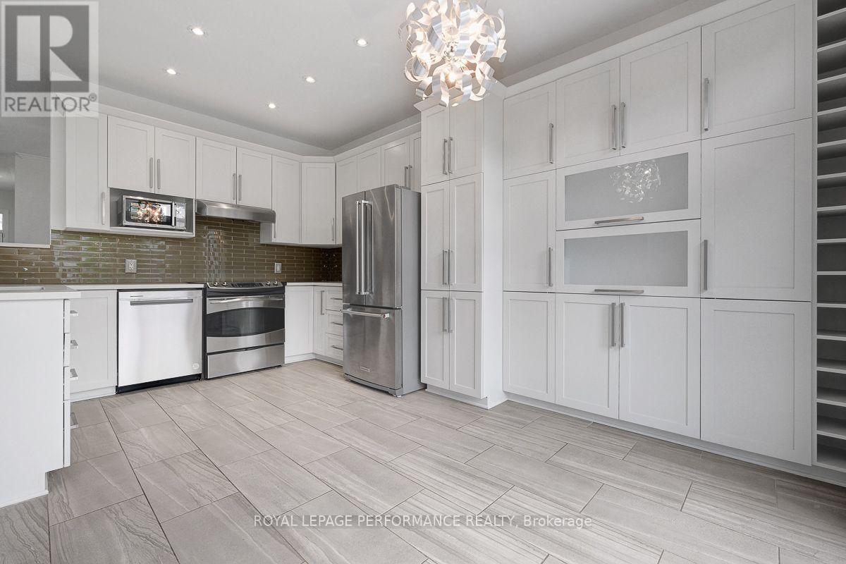171 Trail Side Circle, Ottawa, ON - Indoor Photo Showing Kitchen