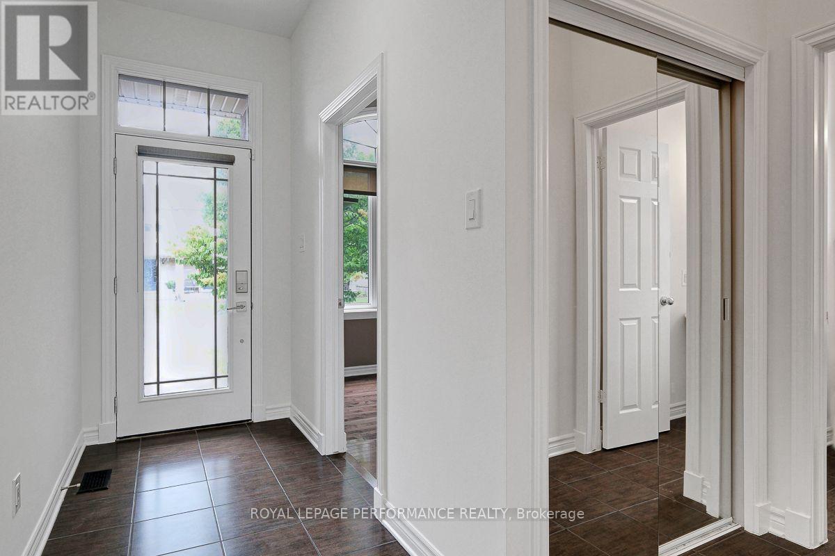 171 Trail Side Circle, Ottawa, ON - Indoor Photo Showing Other Room