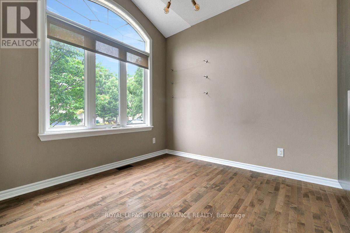 171 Trail Side Circle, Ottawa, ON - Indoor Photo Showing Other Room