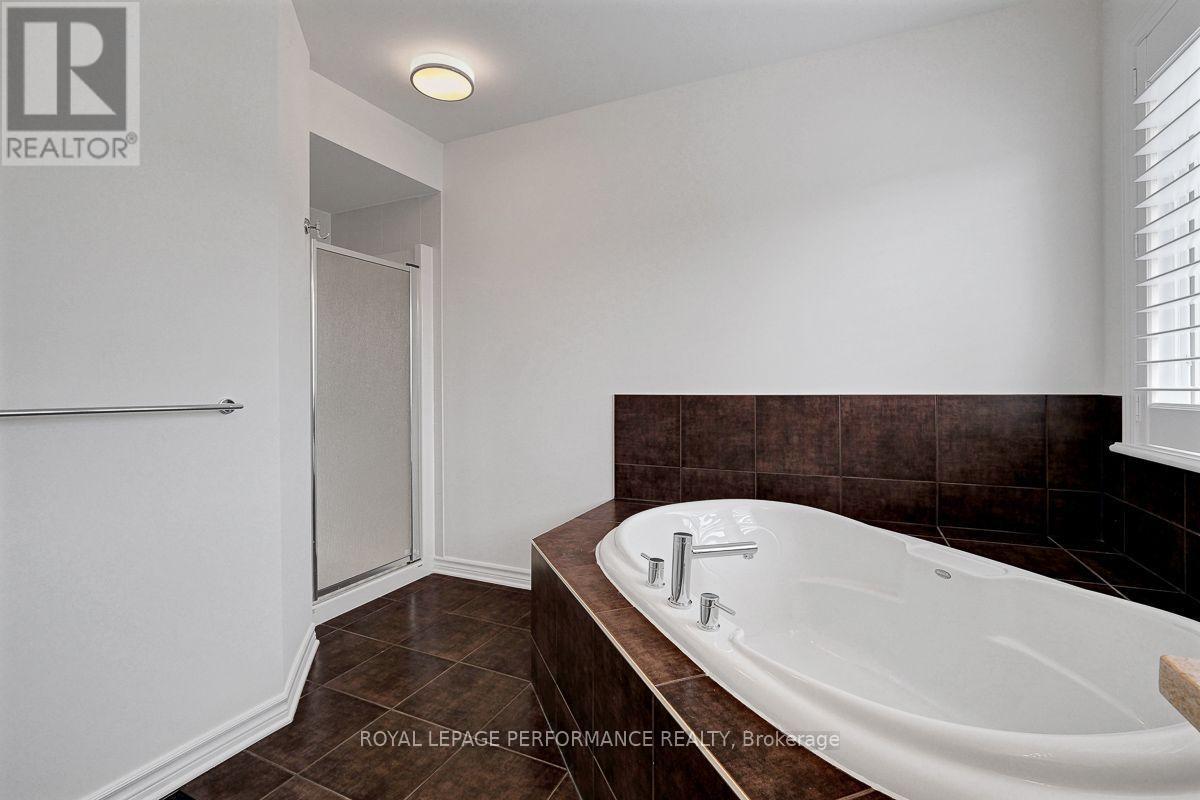 171 Trail Side Circle, Ottawa, ON - Indoor Photo Showing Bathroom