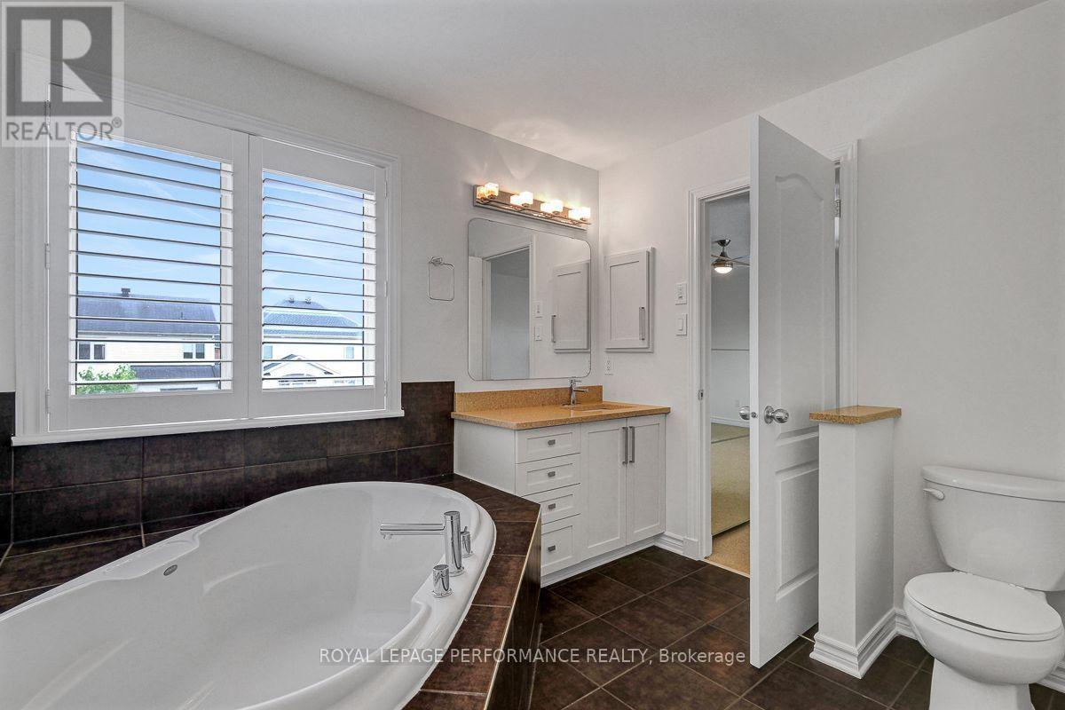 171 Trail Side Circle, Ottawa, ON - Indoor Photo Showing Bathroom