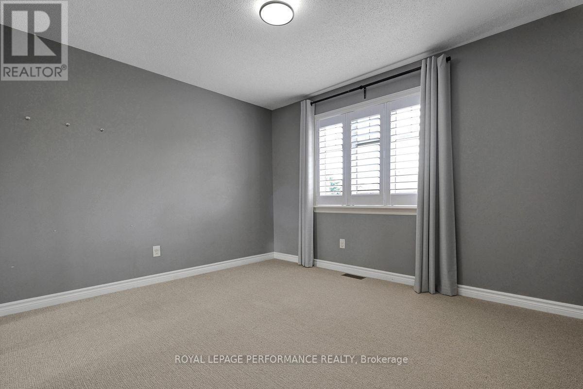 171 Trail Side Circle, Ottawa, ON - Indoor Photo Showing Other Room