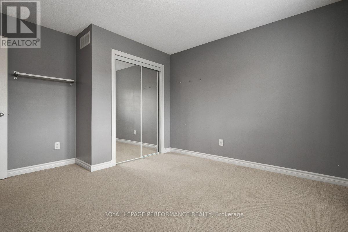 171 Trail Side Circle, Ottawa, ON - Indoor Photo Showing Other Room