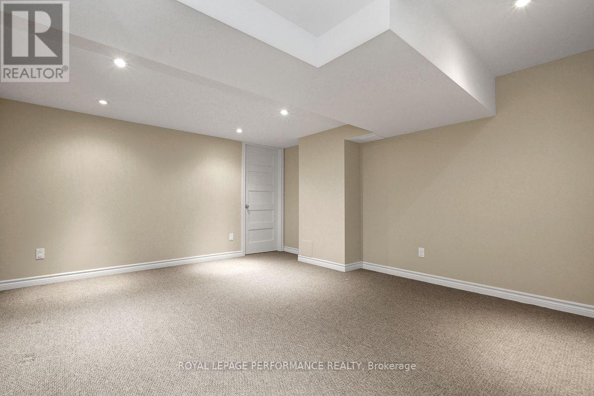171 Trail Side Circle, Ottawa, ON - Indoor Photo Showing Other Room
