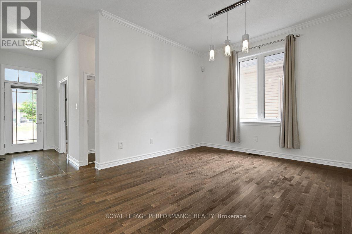171 Trail Side Circle, Ottawa, ON - Indoor Photo Showing Other Room