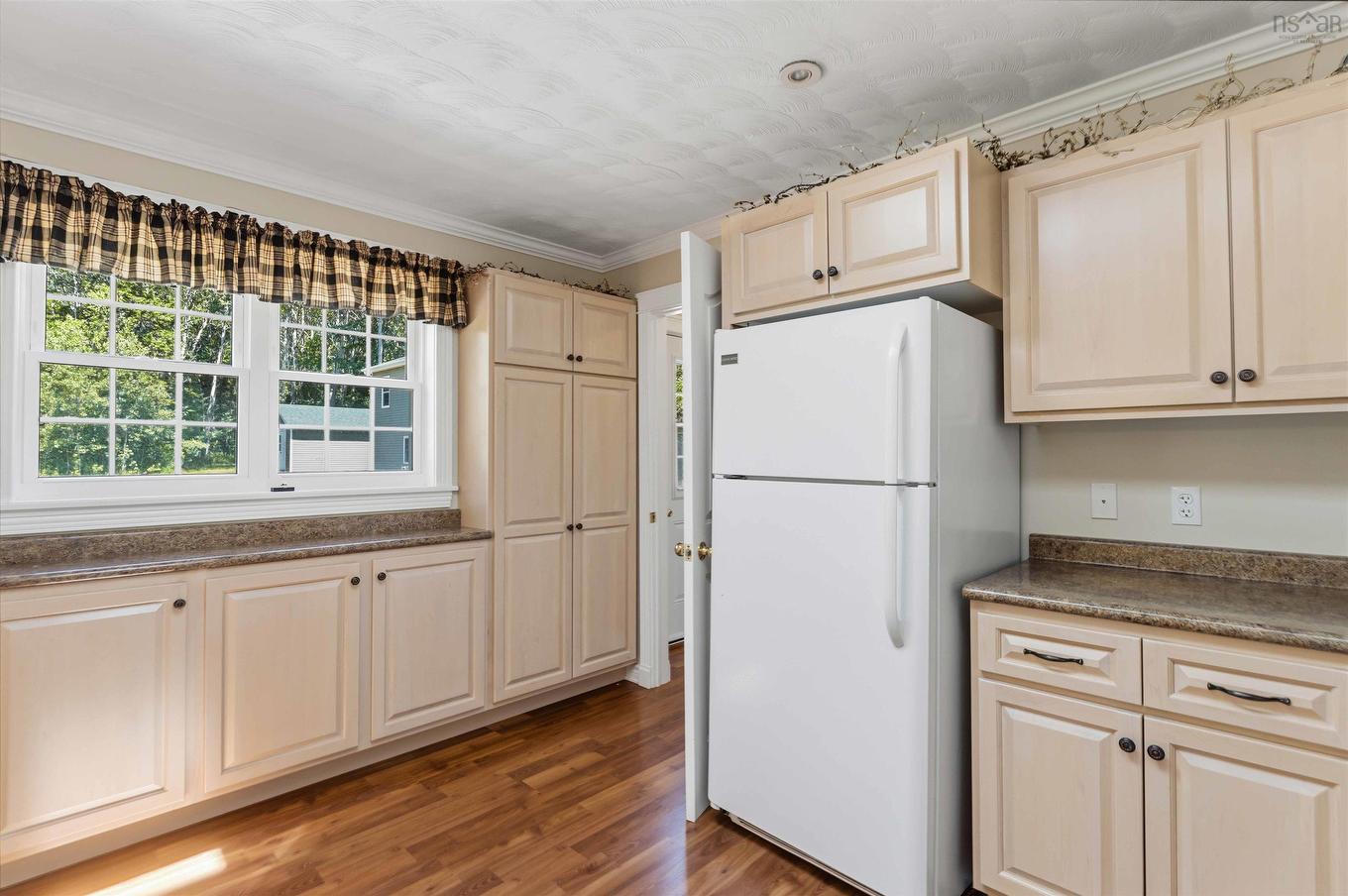 62 Shreve Street, Digby, NS - Indoor Photo Showing Kitchen