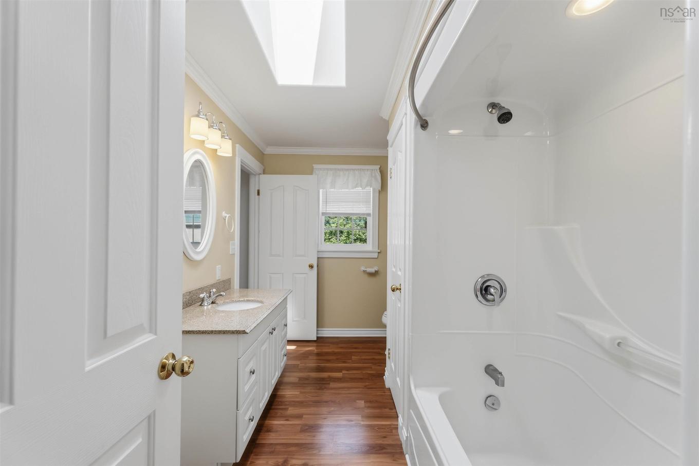 62 Shreve Street, Digby, NS - Indoor Photo Showing Bathroom