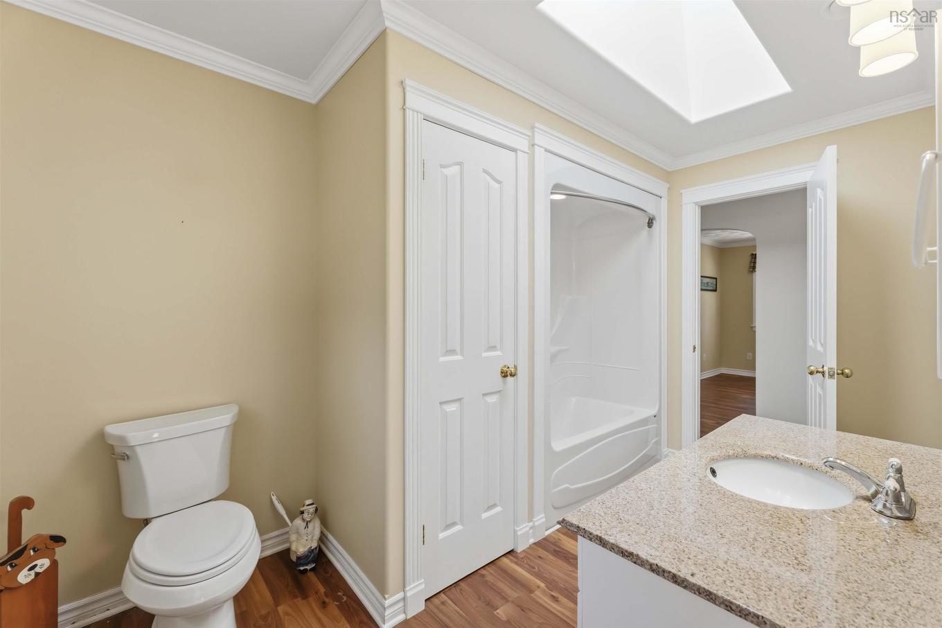 62 Shreve Street, Digby, NS - Indoor Photo Showing Bathroom