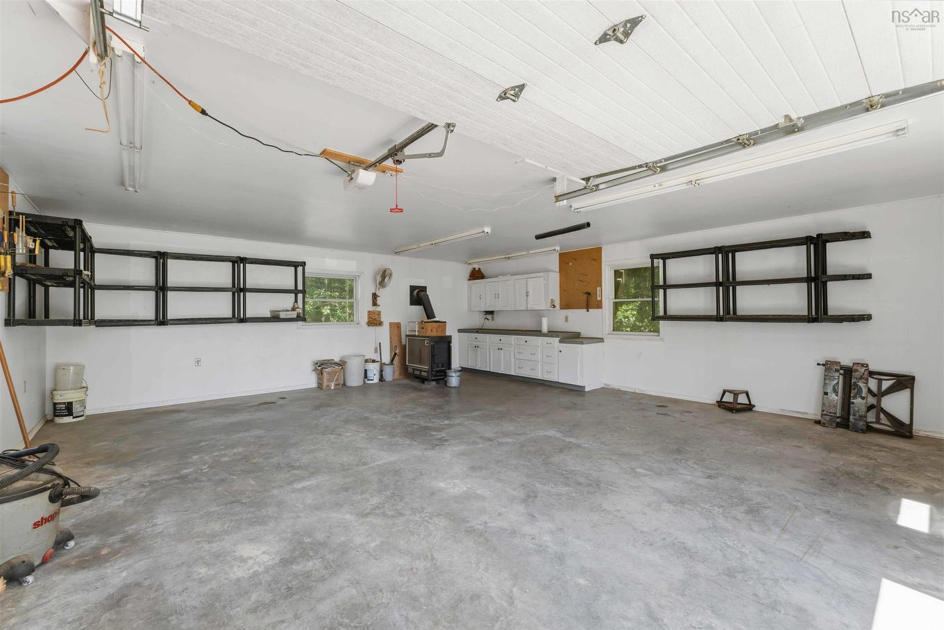 62 Shreve Street, Digby, NS - Indoor Photo Showing Garage
