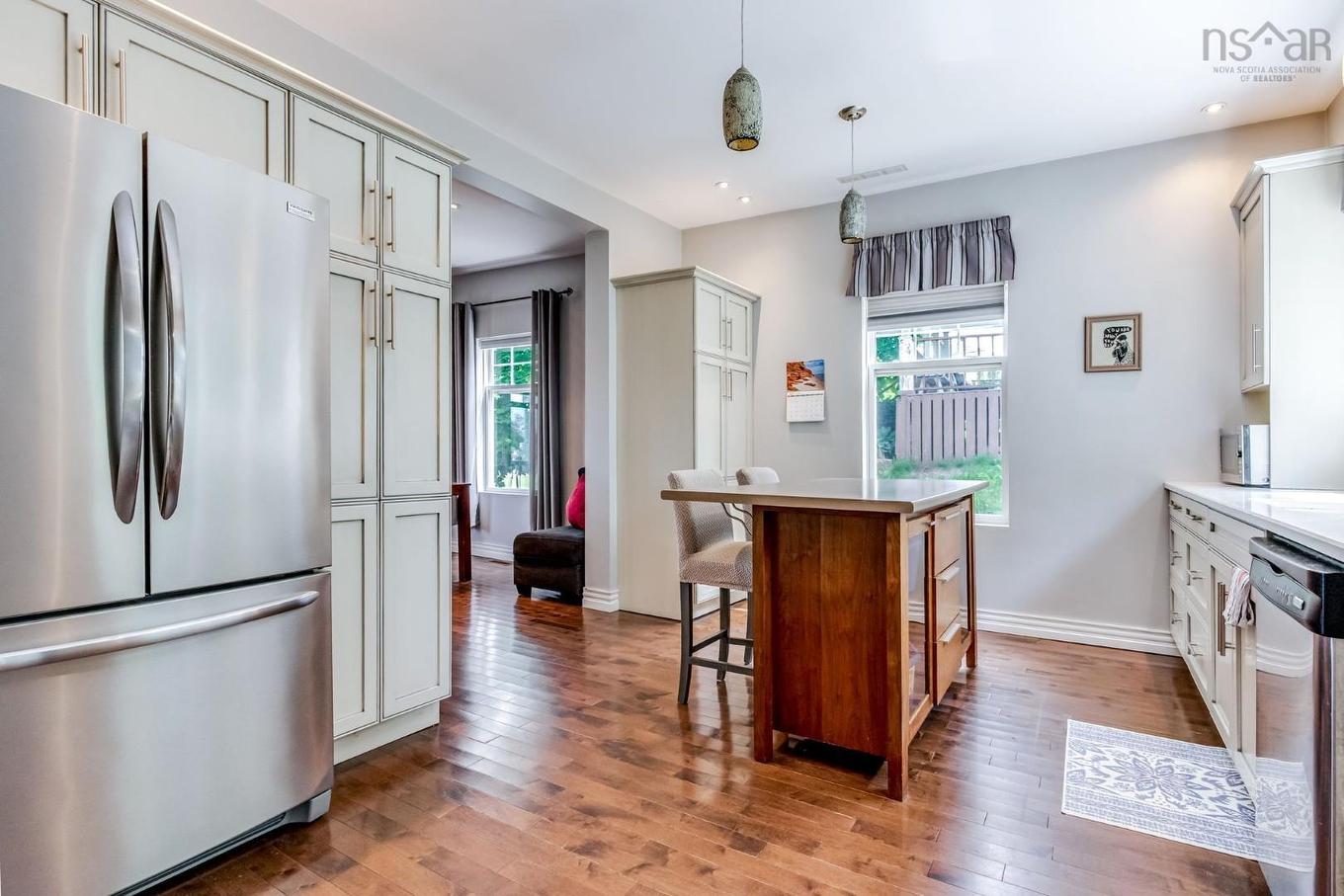 33 Beacon Street, Amherst, NS - Indoor Photo Showing Kitchen