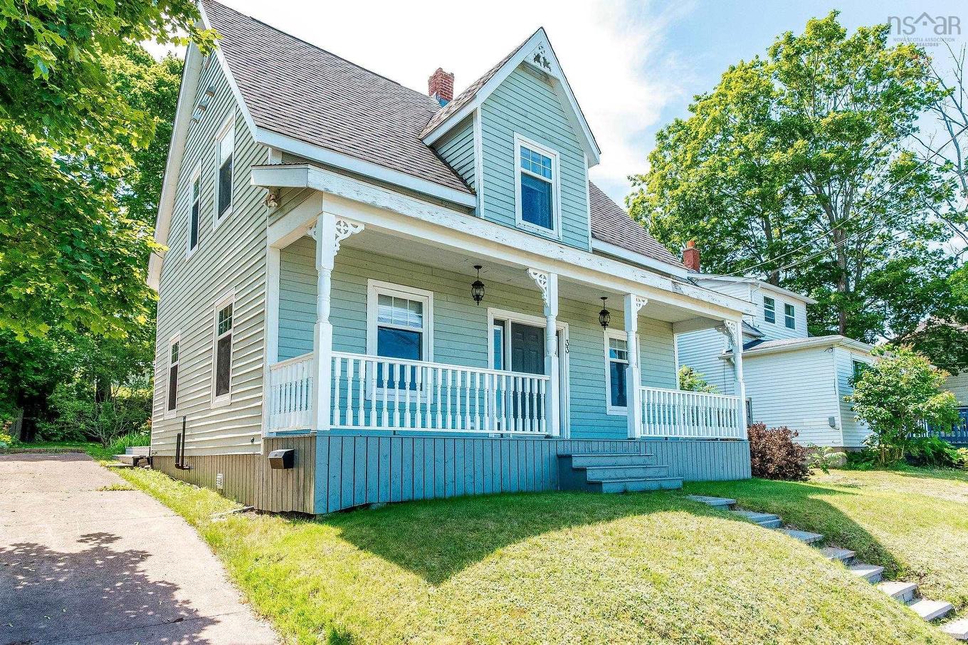 33 Beacon Street, Amherst, NS - Outdoor With Deck Patio Veranda