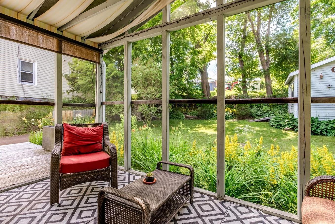 33 Beacon Street, Amherst, NS - Outdoor With Deck Patio Veranda With Exterior